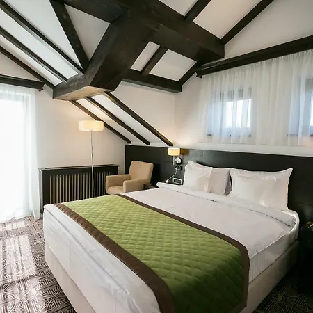 Castelnor Hotel 4*